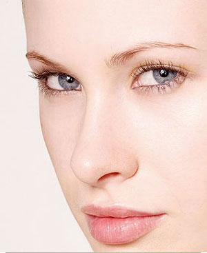 Filler สารเติมเต็ม เพื่อปรับรูปหน้า รูปร่าง และลดริ้วรอย ทำให้ดูอ่อนเยาว์ ที่ Mayrisa clinic